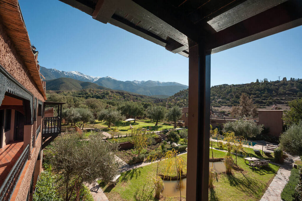 Eco-Luxury Escapes: Discover 2025’s Most Inspiring Sustainable Moroccan Resorts 7 Atlas Mountain Eco-Lodges: A Green Retreat Amidst Majestic Peaks