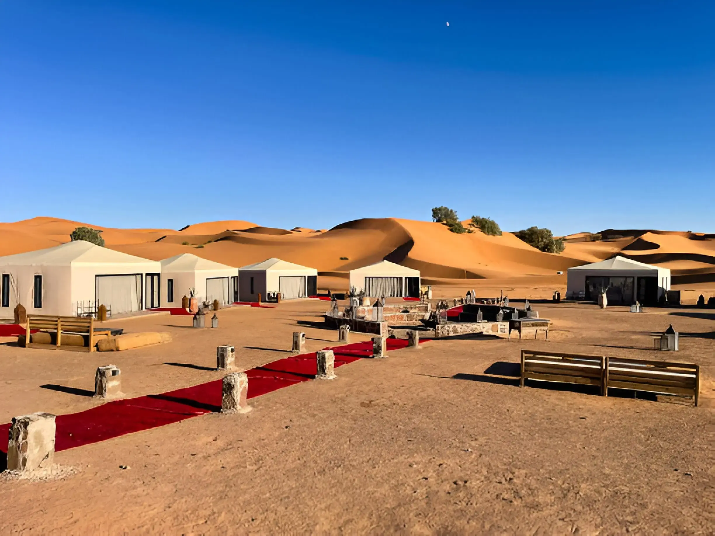 Explore the best of Morocco luxury tours, including a private desert camp and stunning landscapes in the Sahara.